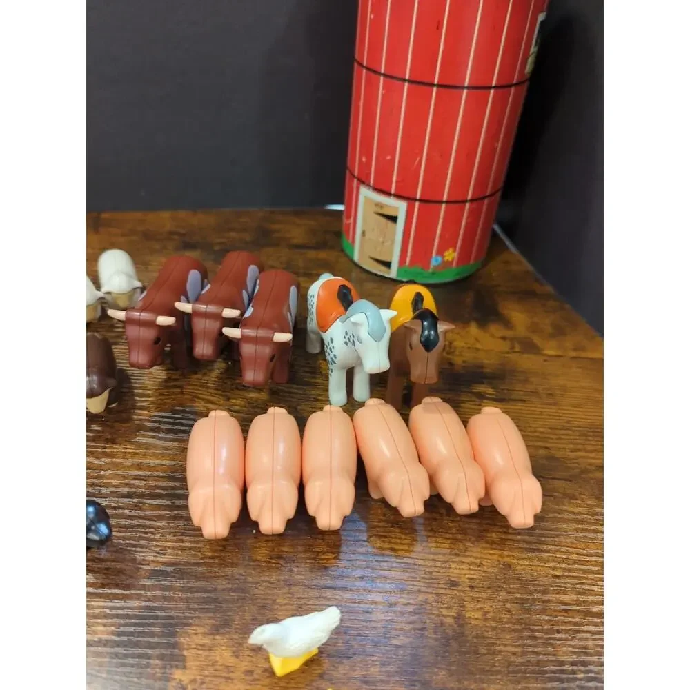 Fisher-Price silo includes